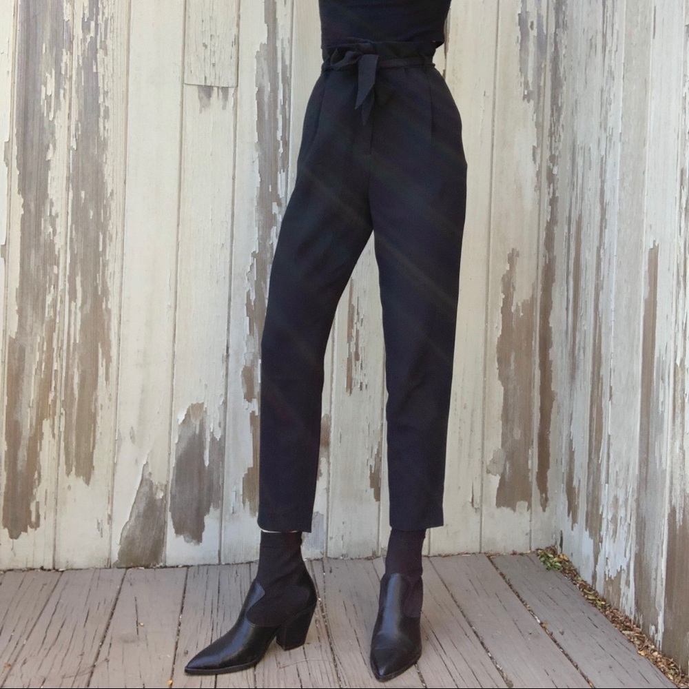 Cinched waist crop pants